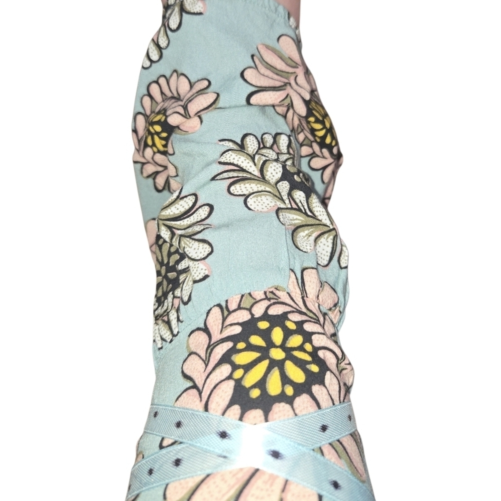 4/$15 Boho Floral Leg Warmers Boot Covers Sandal Adds Flip Flop Toppers Upcycle - Picture 6 of 9